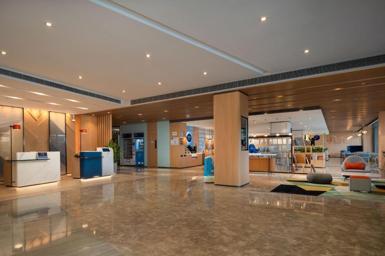 Holiday Inn Express Shanghai Pujiang By Ihg Exteriör bild